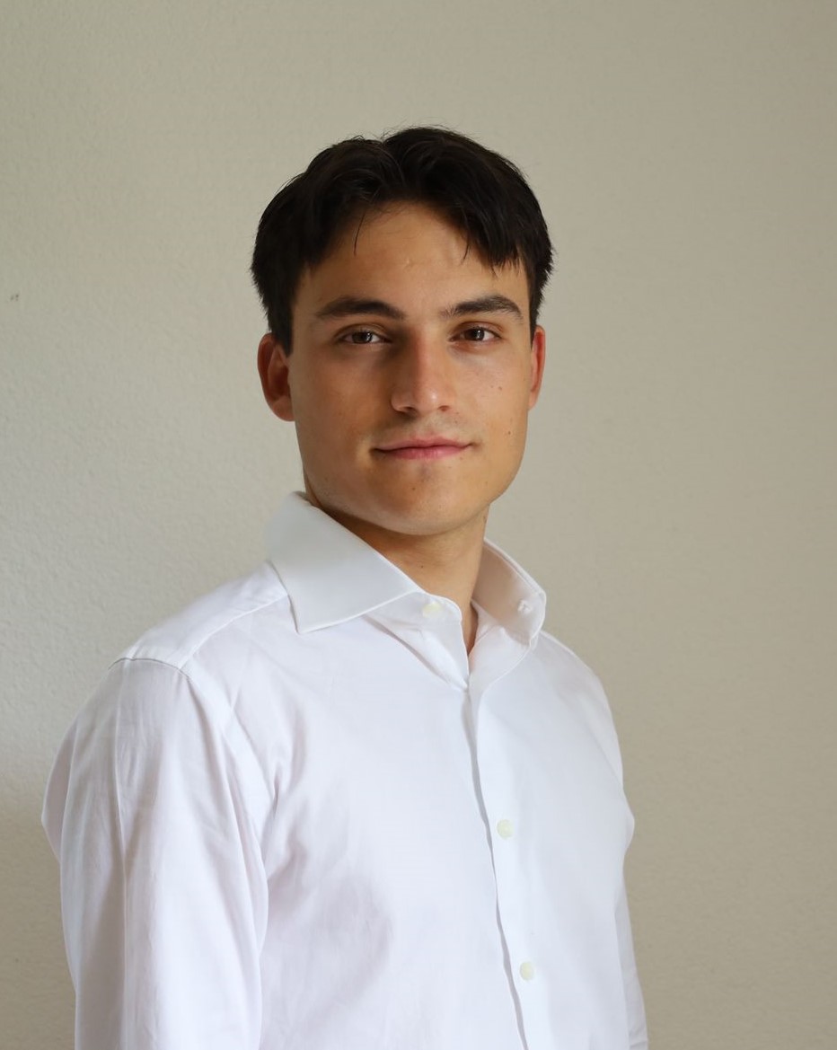  Fabian Pellicoro